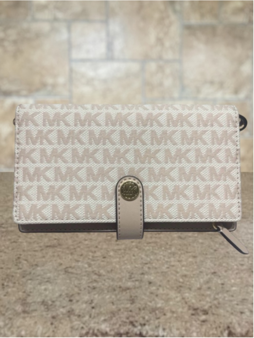 Michael Kors Tech Phone Wallet/Wristlet Pink Jaquard Fabric Soft Pink